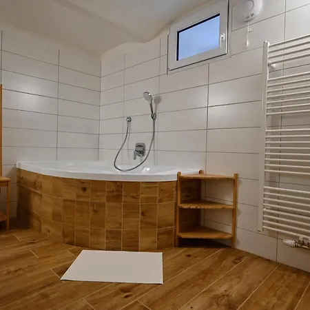 Pod Libinem Nyaraló *